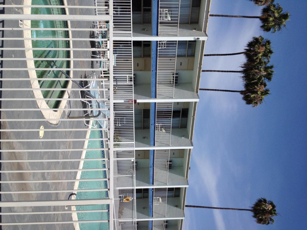 Inn Of Long Beach Bagian luar foto