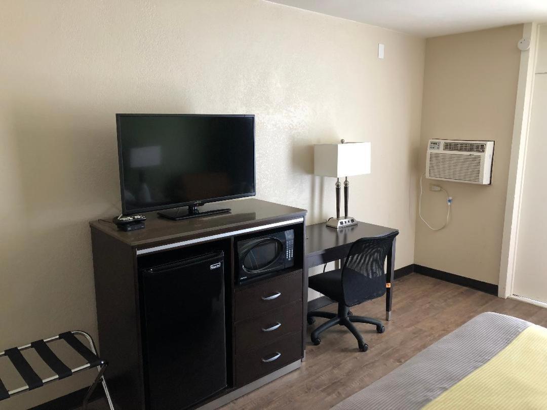 Inn Of Long Beach Bagian luar foto